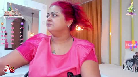 Snapshot of curvy_beauty_ chatting on 14, 12, 2024  Hanna  online show from 14, 12, 2024