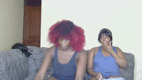 Snapshot of curvyebony1 chatting on 27, 1, 2025 curtis online show from 27, 1, 2025