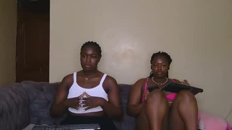 Snapshot of curvyebony1 chatting on 5, 2, 2025 curtis online show from 5, 2, 2025