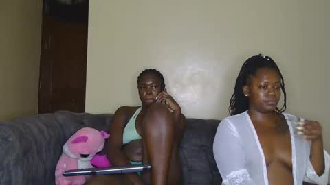 Snapshot of curvyebony1 chatting on 10, 2, 2025 curtis online show from 10, 2, 2025