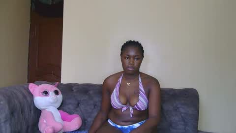 Snapshot of curvyebony1 chatting on 11, 2, 2025 curtis online show from 11, 2, 2025