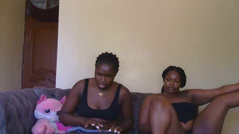 Snapshot of curvyebony1 chatting on 13, 2, 2025 curtis online show from 13, 2, 2025