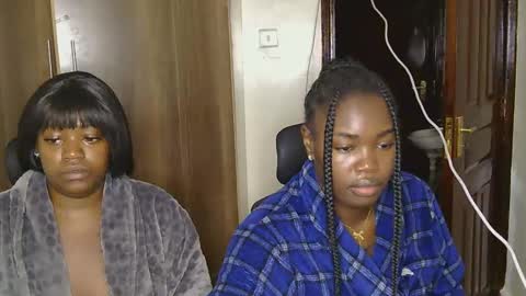 Snapshot of curvyebony1 chatting on 11, 3, 2025 curtis online show from 11, 3, 2025