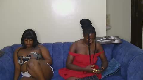 Snapshot of curvyebony1 chatting on 11, 3, 2025 curtis online show from 11, 3, 2025