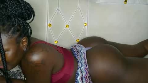 Snapshot of curvyebony1 chatting on 10, 9, 2025 curtis online show from 10, 9, 2025