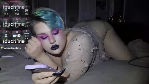 Snapshot of curvygothfemboy chatting on 25, 1, 2025 Curvygothfemboy online show from 25, 1, 2025