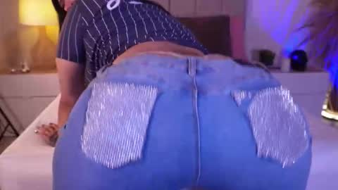 Samantha online show from 2, 12, 2025