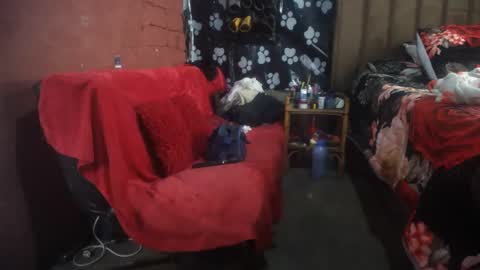 curvypear76x online show from 24, 11, 2025