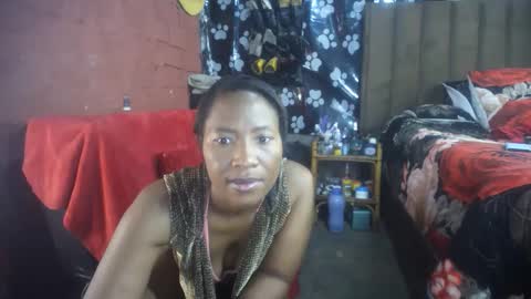 curvypear76x online show from 2, 12, 2025