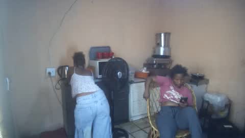 curvypear76x online show from 28, 2, 2026