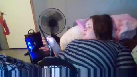 dahlia -kim online show from 19, 1, 2025