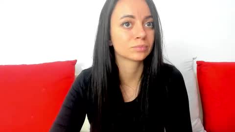 cute_angel95 online show from 27, 9, 2025