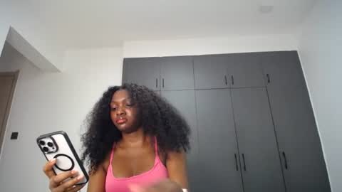 Snapshot of cute_ass18 chatting on 5, 7, 2026 Liya online show from 5, 7, 2026