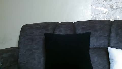 V EE online show from 23, 1, 2025