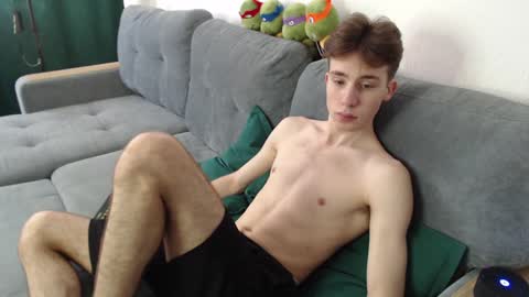 Snapshot of cute_brian chatting on 22, 1, 2025 Im Brian online show from 22, 1, 2025