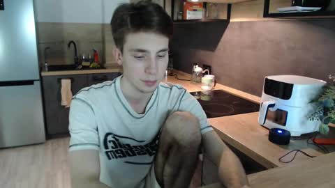Snapshot of cute_brian chatting on 9, 2, 2025 Im Brian online show from 9, 2, 2025