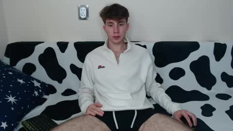 Snapshot of cute_brian chatting on 15, 9, 2025 Im Brian online show from 15, 9, 2025