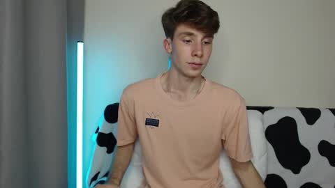 Snapshot of cute_brian chatting on 26, 9, 2025 Im Brian online show from 26, 9, 2025