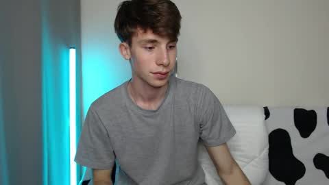 Snapshot of cute_brian chatting on 1, 10, 2025 Im Brian online show from 1, 10, 2025