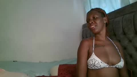 Snapshot of cute_daniellah chatting on 28, 1, 2025 Danillah online show from 28, 1, 2025