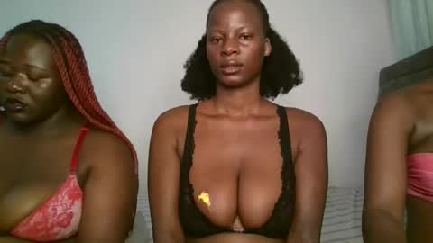 Snapshot of cute_daniellah chatting on 27, 2, 2025 Danillah online show from 27, 2, 2025