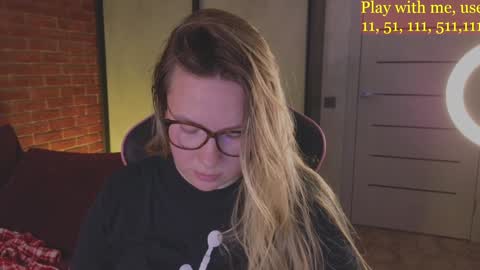 Everyday stream in the same time online show from 13, 12, 2024