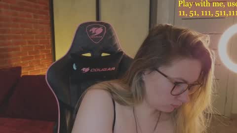 Everyday stream in the same time online show from 14, 12, 2024