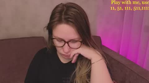 Everyday stream in the same time online show from 28, 10, 2025