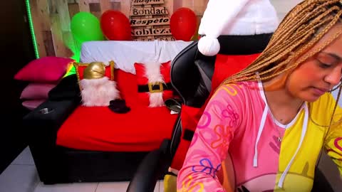 Snapshot of cute_elii chatting on 24, 12, 2024 Independent Model online show from 24, 12, 2024