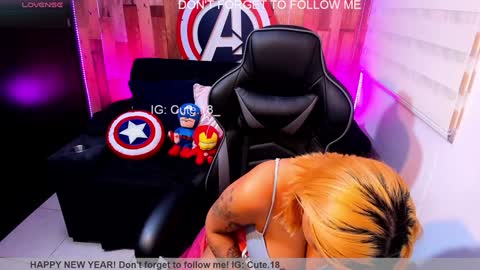 Snapshot of cute_elii chatting on 2, 2, 2025 Independent Model online show from 2, 2, 2025