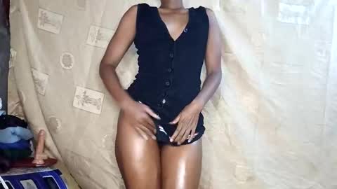 Snapshot of cute_favour2001 chatting on 20, 5, 2026 favour online show from 20, 5, 2026