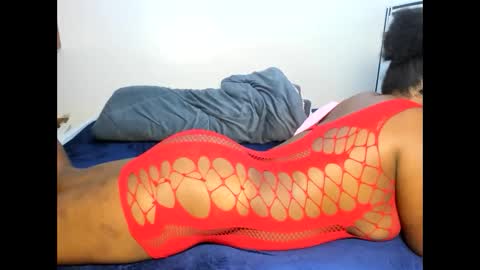 Snapshot of cute_gee43 chatting on 27, 5, 2026 cute_gee43 online show from 27, 5, 2026