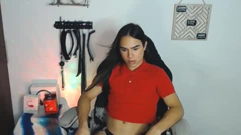 Cute horny1 online show from 27, 1, 2025