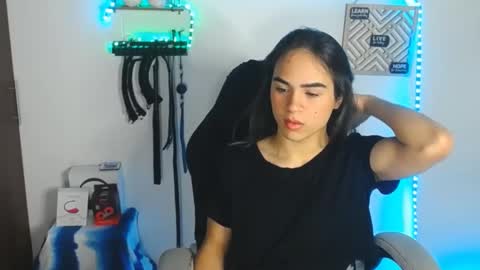 Cute horny1 online show from 2, 2, 2025