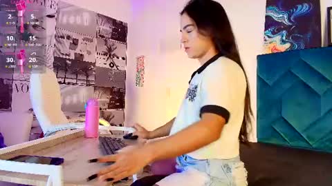 Cute horny1 online show from 31, 7, 2026