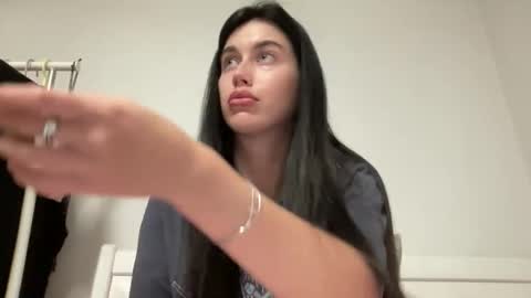 cute_kriss94 online show from 2, 11, 2025