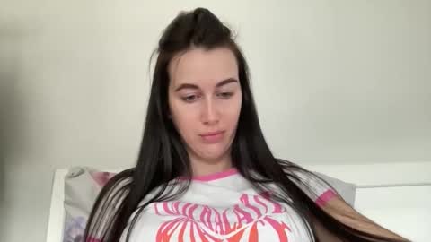 Snapshot of cute_kriss94 chatting on 15, 4, 2026 cute_kriss94 online show from 15, 4, 2026