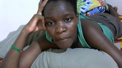 Snapshot of cute_marion chatting on 12, 9, 2025 cute_marion online show from 12, 9, 2025