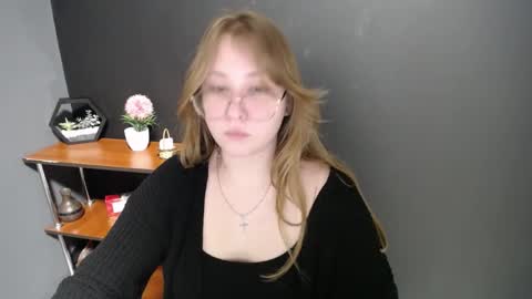 Veronica online show from 28, 2, 2025