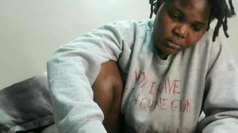 cute_roxie online show from 17, 4, 2026