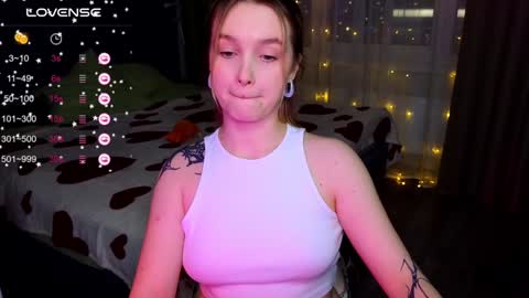 Snapshot of cute_summer_breathe chatting on 23, 1, 2025 Sue online show from 23, 1, 2025