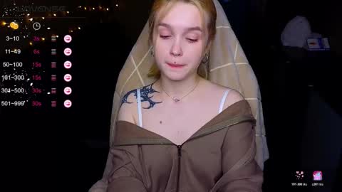 Snapshot of cute_summer_breathe chatting on 18, 10, 2025 Sue online show from 18, 10, 2025