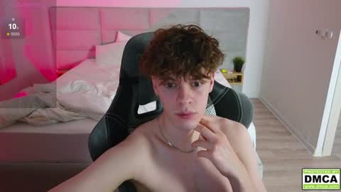 Snapshot of cute_thomas chatting on 1, 2, 2025 Thomas - online show from 1, 2, 2025