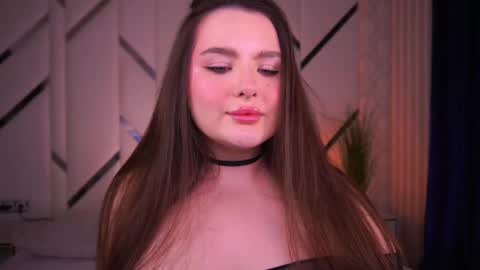 Amber online show from 5, 3, 2025