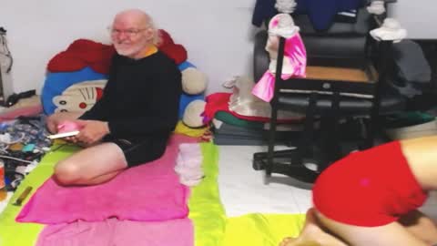 CuteAndSexyOne  Na and Brian online show from 19, 1, 2025