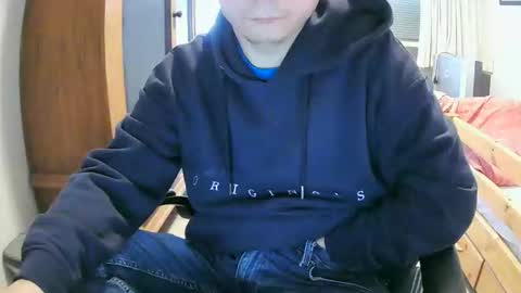 Snapshot of cuteboy090 chatting on 18, 9, 2025 Cuteboy090 online show from 18, 9, 2025