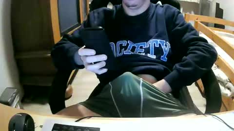 Cuteboy090 online show from 14, 4, 2026