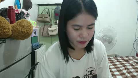 cutecindy2000 online show from 19, 1, 2026