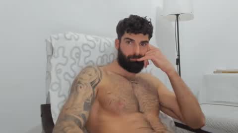 cuteeboy online show from 22, 2, 2025