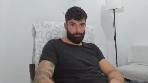 cuteeboy online show from 4, 3, 2025